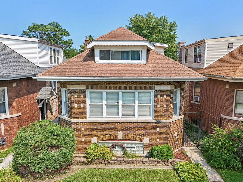 8745 S Sangamon Street Chicago IL 60620