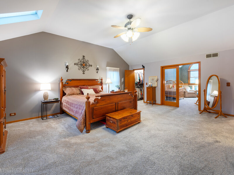 620 Canyon Lane Elgin IL 60123