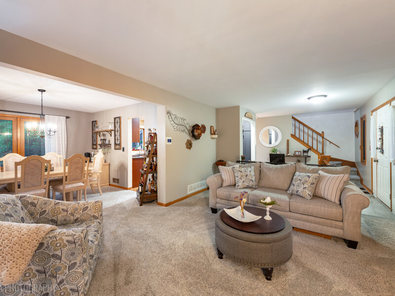 620 Canyon Lane Elgin IL 60123