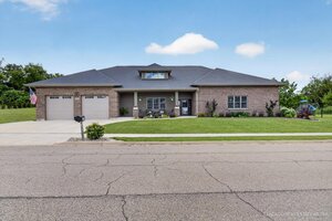 Photo of 1210 Stonegate Drive Marengo IL 60152