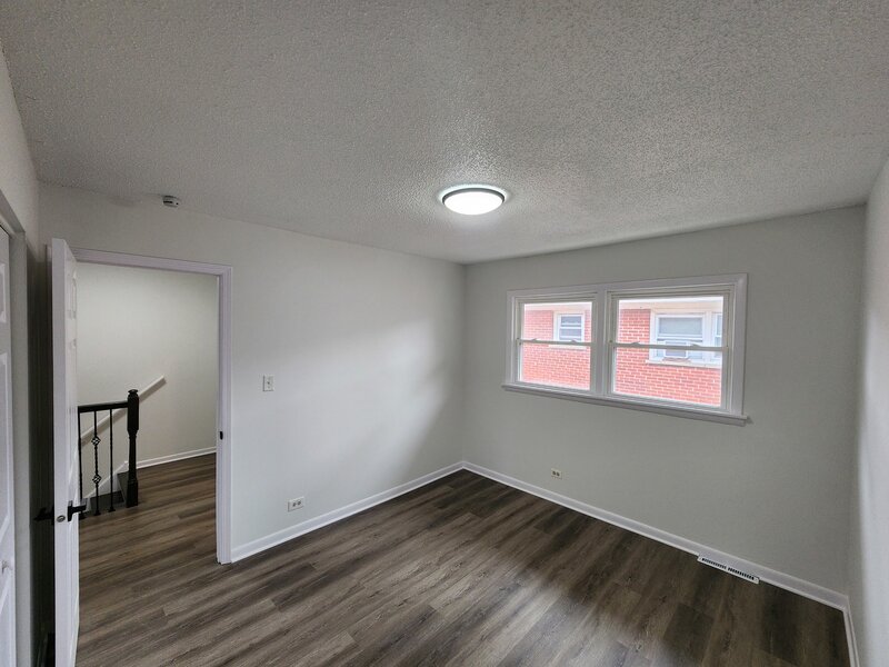 8813 N Grand Street Niles IL 60714