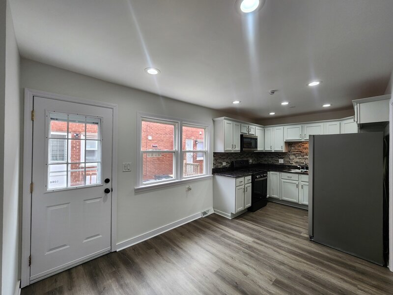 8813 N Grand Street Niles IL 60714