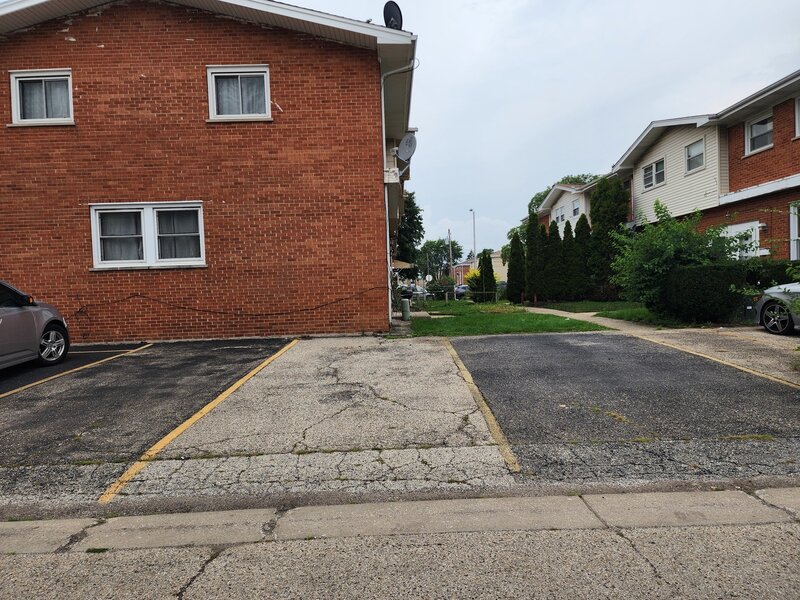 8813 N Grand Street Niles IL 60714