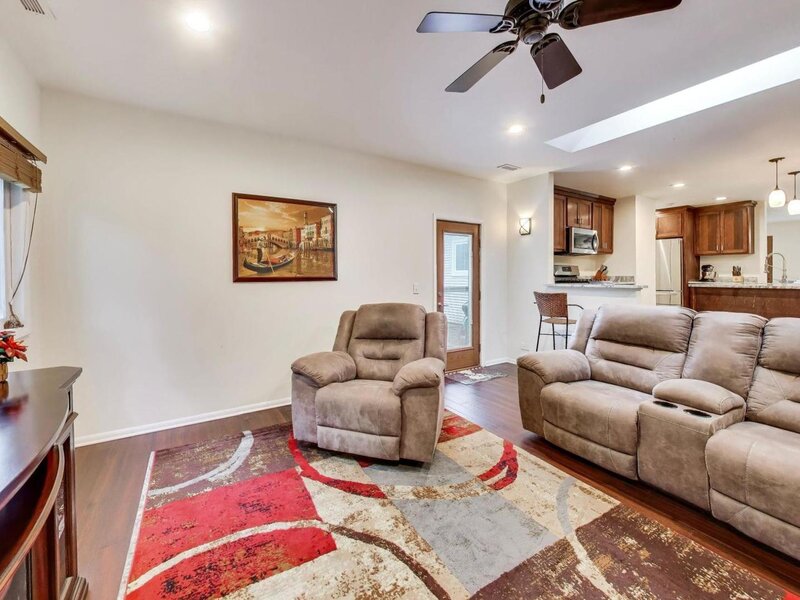603 Chelmsford Lane Elk Grove Village IL 60007
