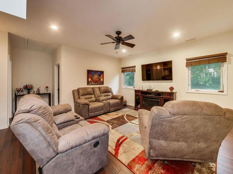 603 Chelmsford Lane Elk Grove Village IL 60007