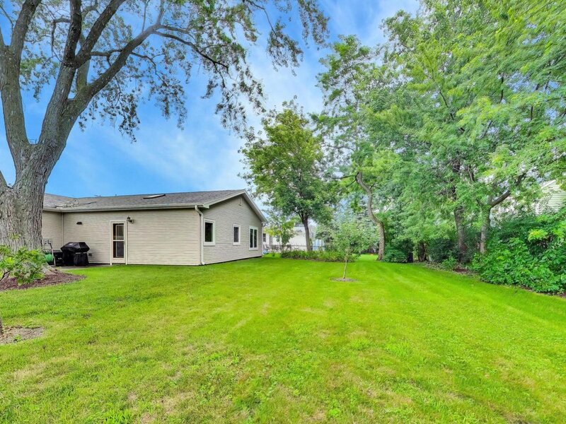 603 Chelmsford Lane Elk Grove Village IL 60007