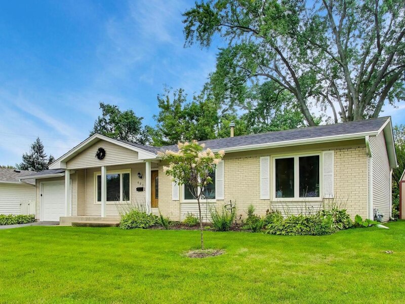 603 Chelmsford Lane Elk Grove Village IL 60007