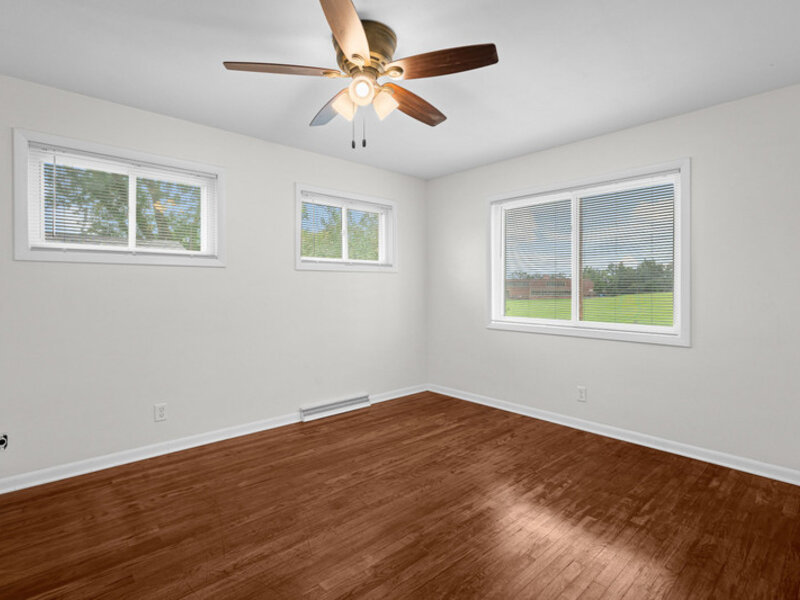 1563 W Garfield Street Davenport IA 52804
