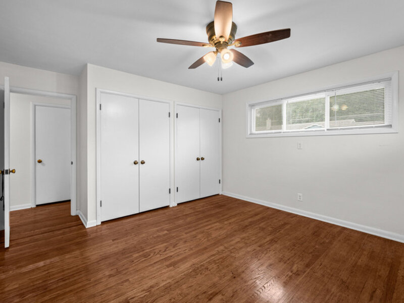 1563 W Garfield Street Davenport IA 52804