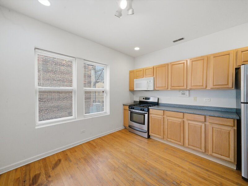 850 E 82nd Street Chicago IL 60619