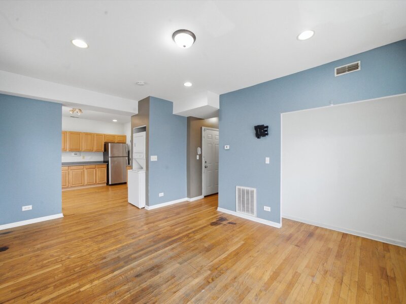 850 E 82nd Street Chicago IL 60619