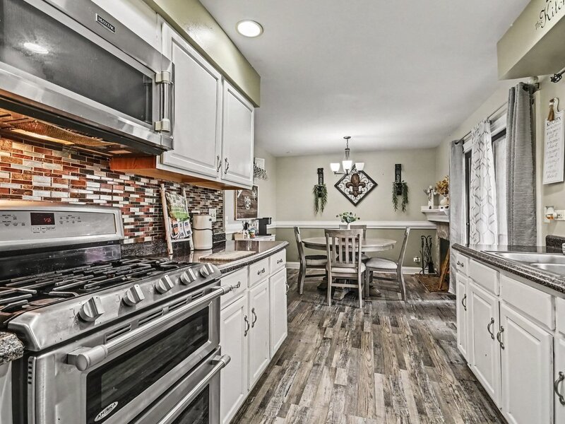 30 Maplewood Drive Warrenville IL 60555