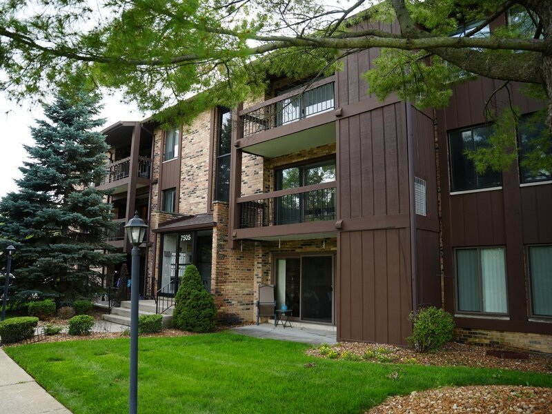 7505 175th Street Tinley Park IL 60477