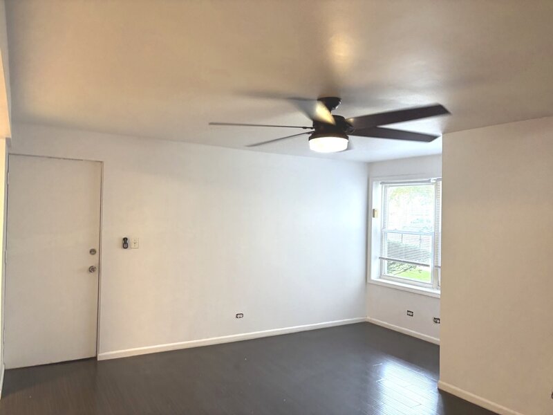 5700 W Montrose Avenue Chicago IL 60634