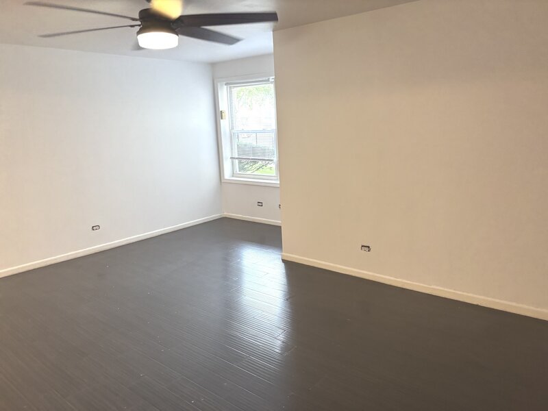 5700 W Montrose Avenue Chicago IL 60634