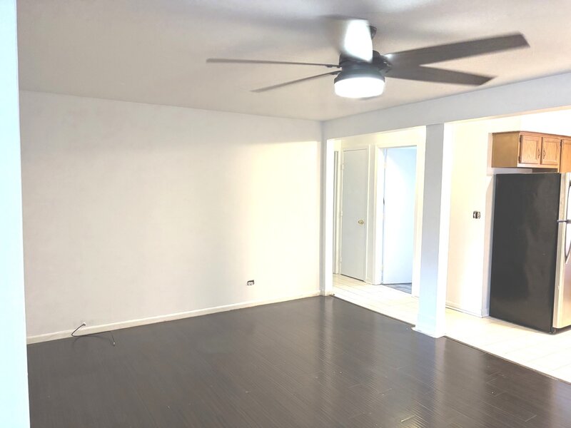 5700 W Montrose Avenue Chicago IL 60634