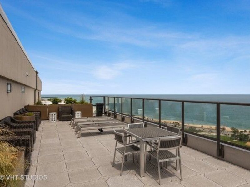 1660 N La Salle Drive Chicago IL 60614