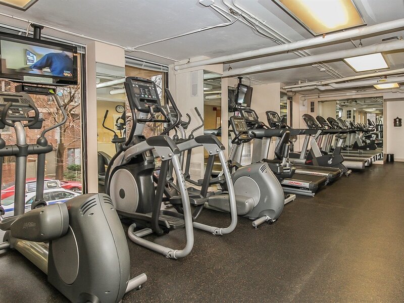 1660 N La Salle Drive Chicago IL 60614
