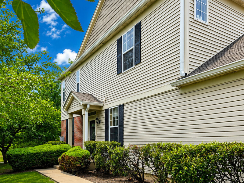 160 Neutrenton Avenue Elgin IL 60120