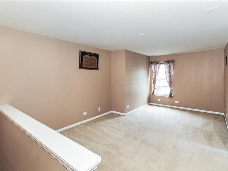 160 Neutrenton Avenue Elgin IL 60120