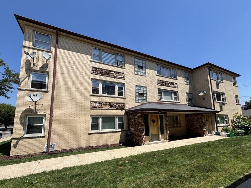 3143 N Nashville Avenue Chicago IL 60634