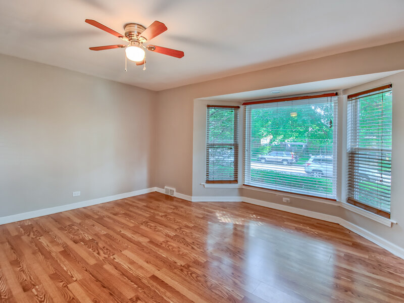 3110 W Jarvis Avenue Chicago IL 60645