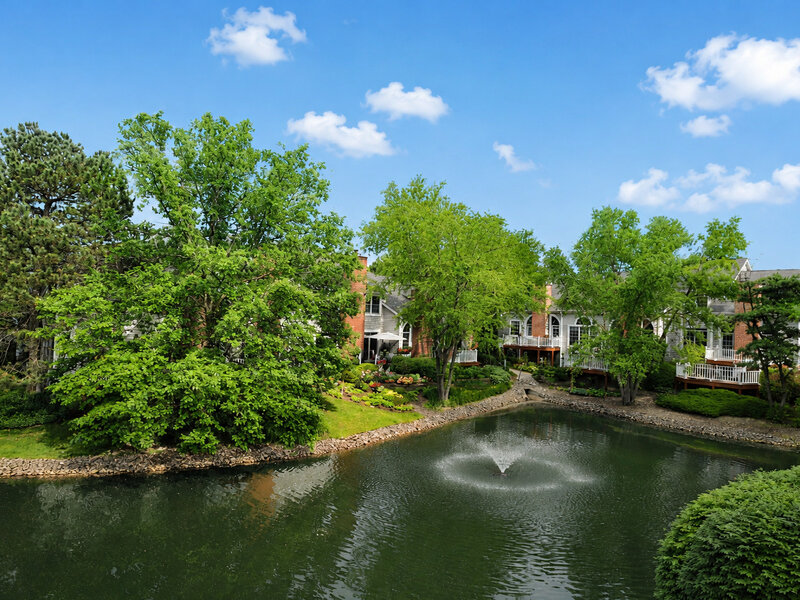 2 Parkview Drive Glen Ellyn IL 60137
