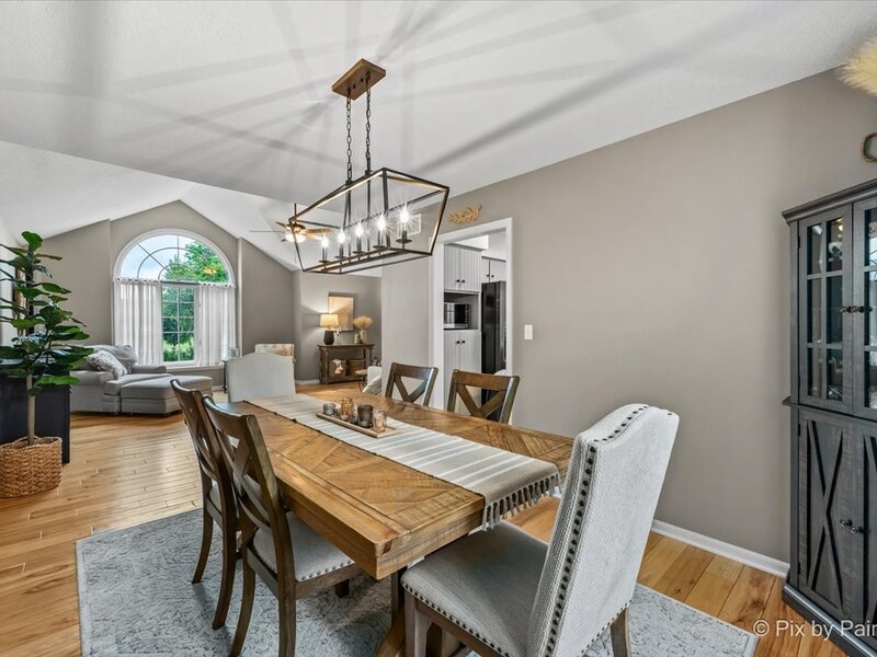 708 Ravinia Drive Shorewood IL 60404