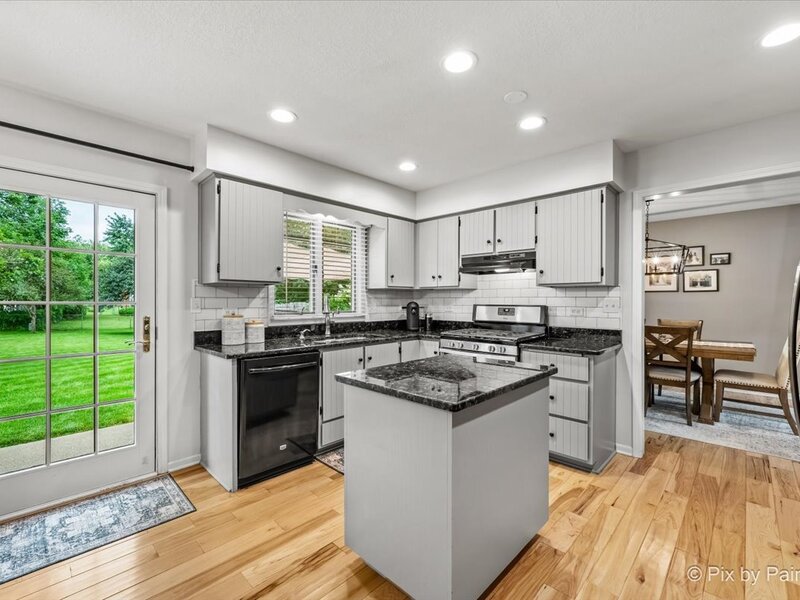 708 Ravinia Drive Shorewood IL 60404