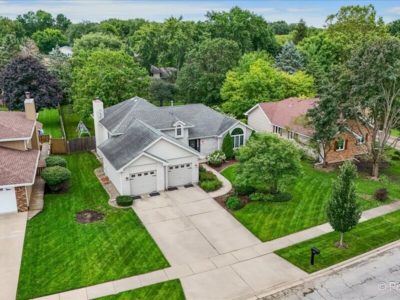 708 Ravinia Drive Shorewood IL 60404