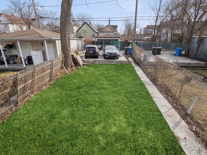 6843 S Carpenter Street Chicago IL 60621