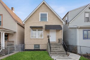 Photo of 6843 S Carpenter Street Chicago IL 60621
