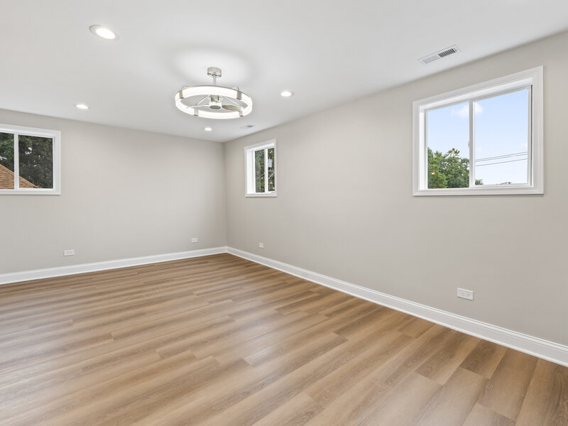 1653 W 92nd Street Chicago IL 60620