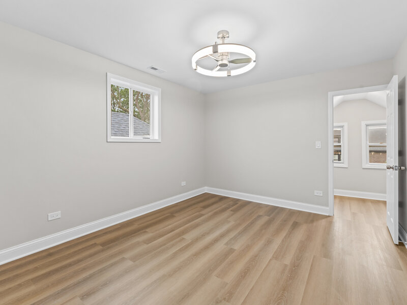 1653 W 92nd Street Chicago IL 60620