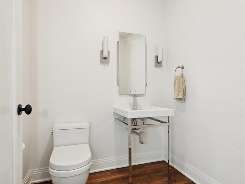 840 N Lake Shore Drive Chicago IL 60611