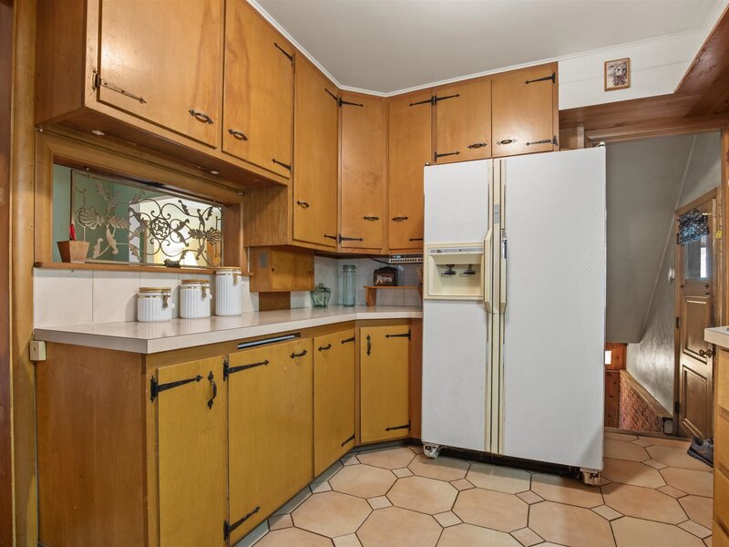 1721 Parkview Avenue Rockford IL 61107