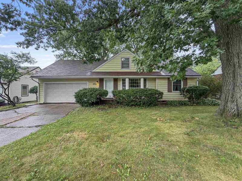 1721 Parkview Avenue Rockford IL 61107