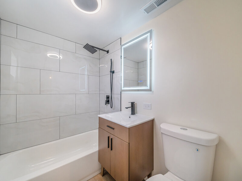 5229 S Avers Avenue Chicago IL 60632
