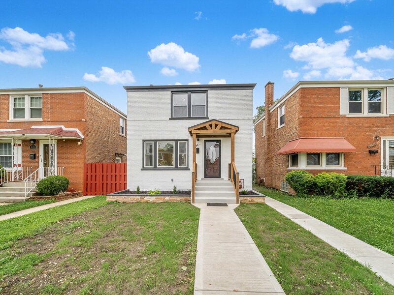 5229 S Avers Avenue Chicago IL 60632