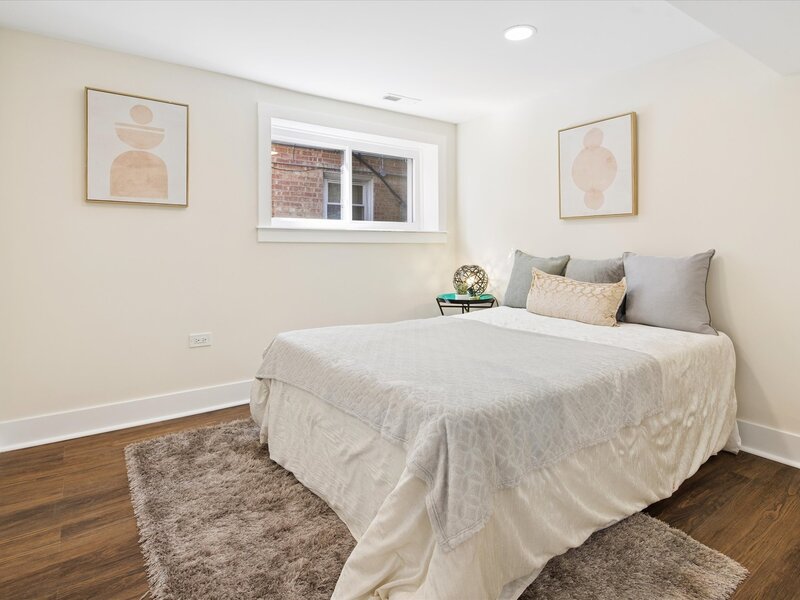 5624 N Mango Avenue Chicago IL 60646