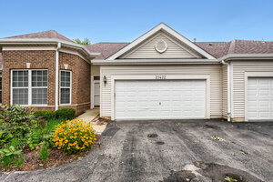 Photo of 21422 Mays Lake Drive Crest Hill IL 60403