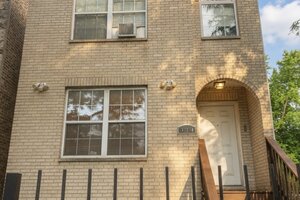 Photo of 754 S Kenneth Avenue Chicago IL 60624