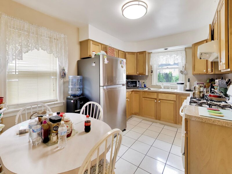 2908 W Birchwood Avenue Chicago IL 60645
