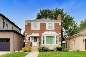 Photo of 2908 W Birchwood Avenue Chicago IL 60645