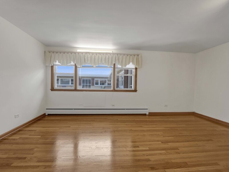 6357 W Addison Street Chicago IL 60634