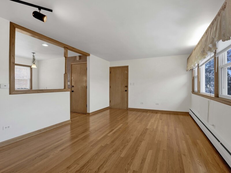 6357 W Addison Street Chicago IL 60634