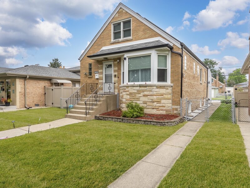 7620 W Gregory Street Chicago IL 60656