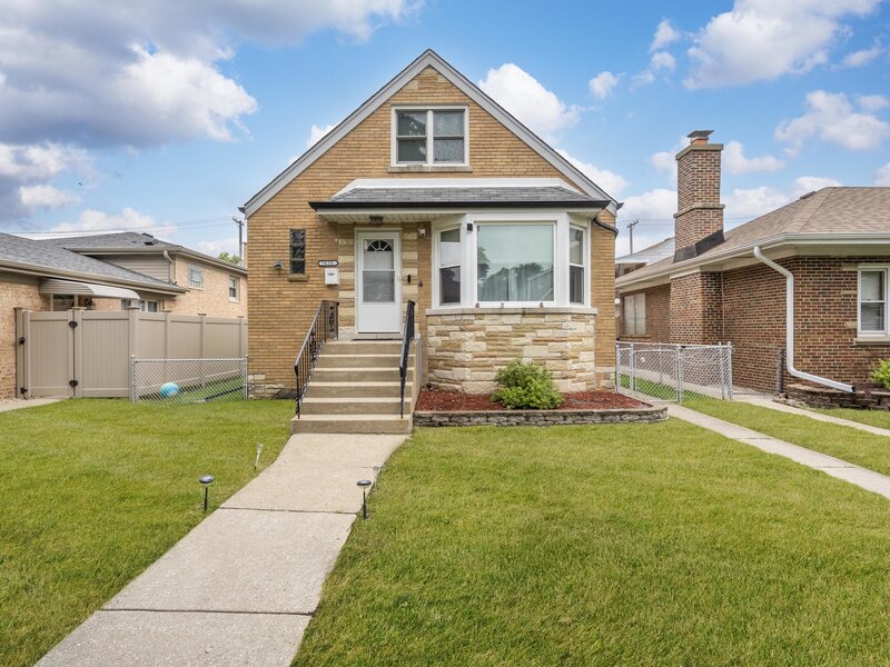 7620 W Gregory Street Chicago IL 60656
