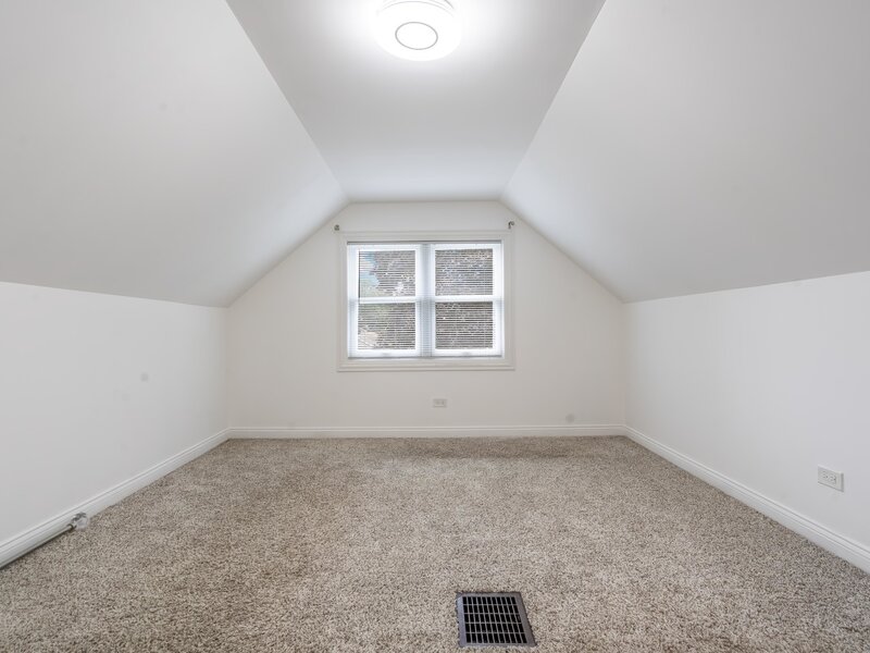 7620 W Gregory Street Chicago IL 60656