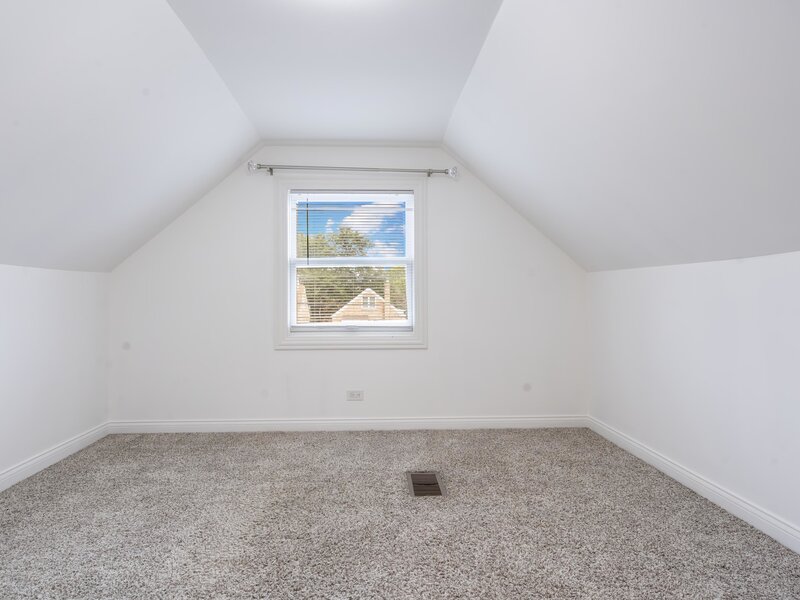 7620 W Gregory Street Chicago IL 60656